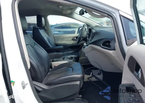 2021 Chrysler Voyager Lxi из США, поврежденный, VIN 2C4RC1DG9MR512816